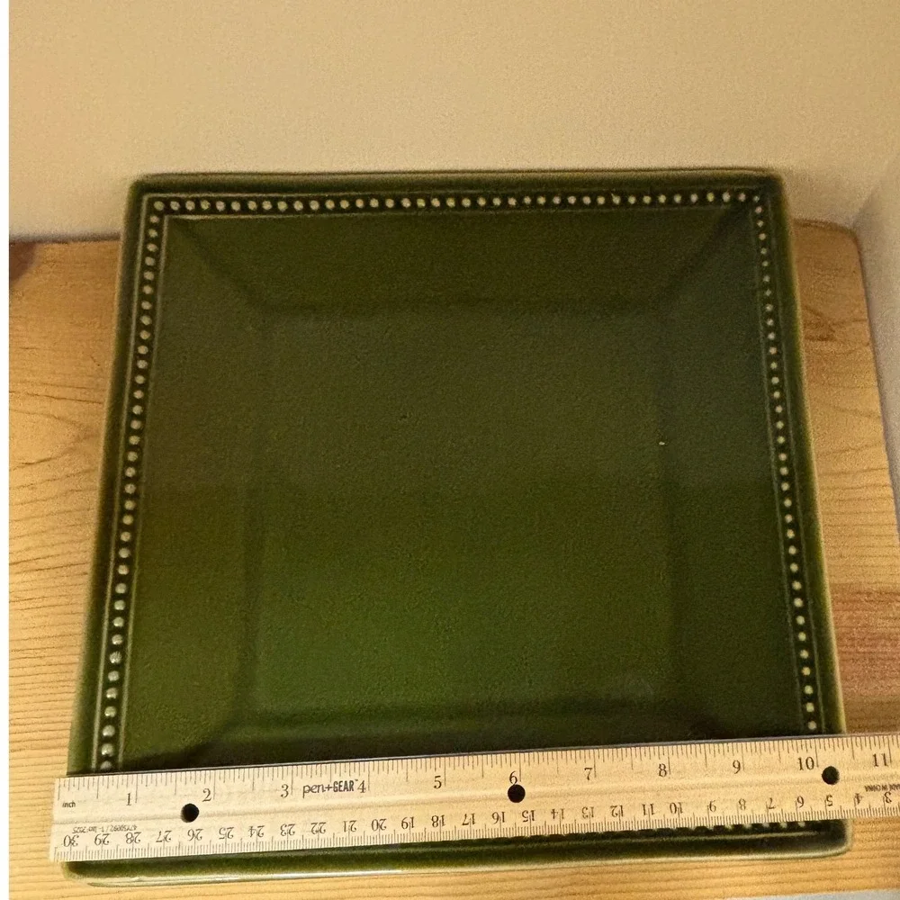 Square Green‎ Dinner Plate with Beaded Border, Decorative Serving Dish 10.5 in